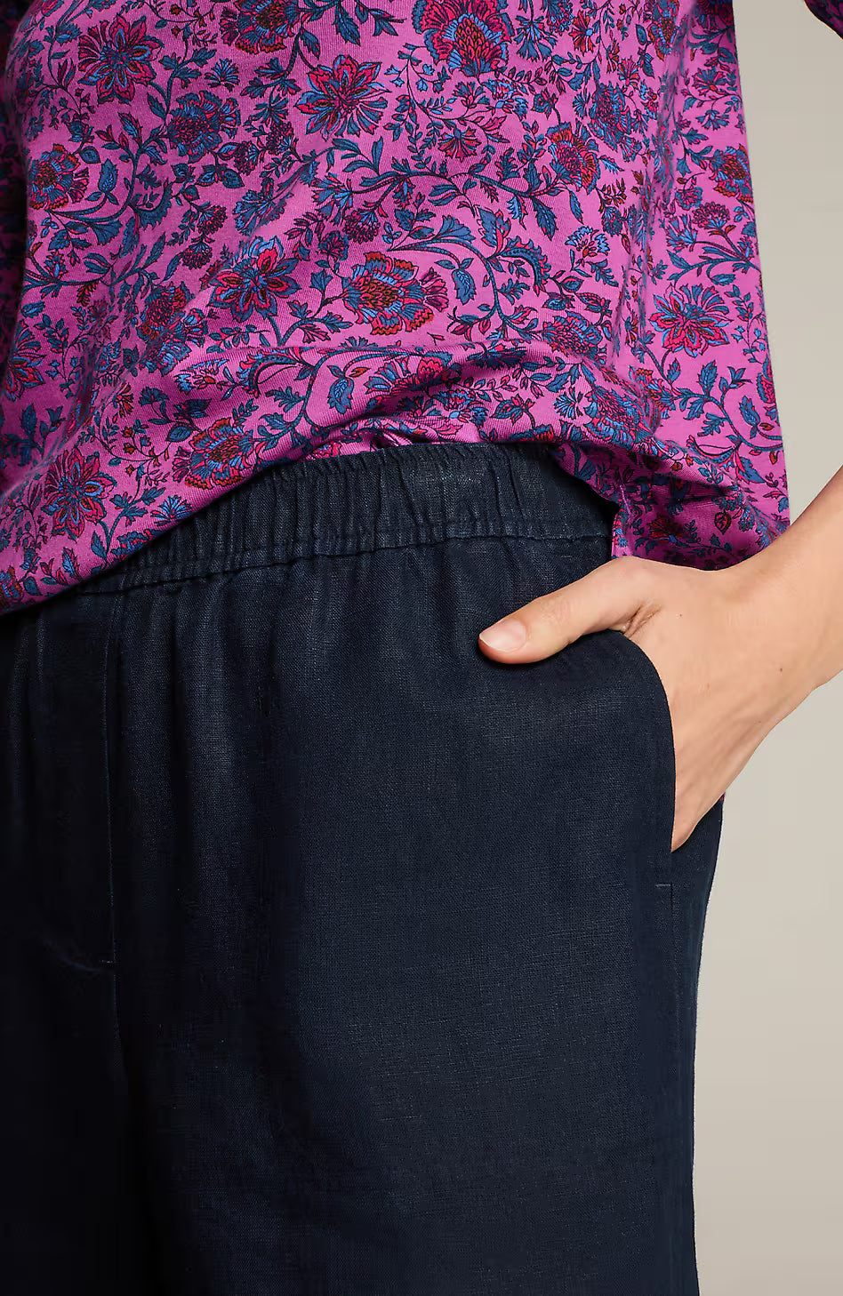 Linen Pull-On Shorts